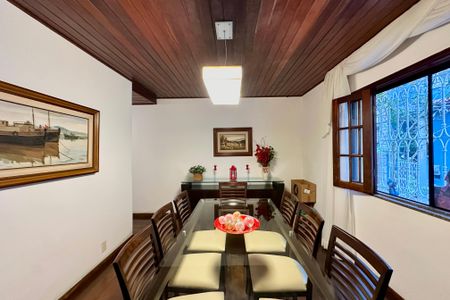 Casa de condomínio à venda com 297m², 4 quartos e 1 vaga Casa de condomínio à venda com 297m², 4 quartos e 1 vagaSala 2