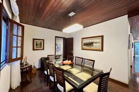 Casa de condomínio à venda com 297m², 4 quartos e 1 vaga Casa de condomínio à venda com 297m², 4 quartos e 1 vagaSala 2