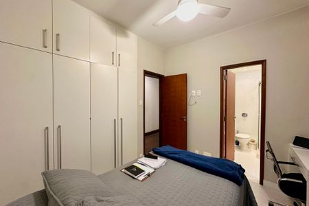 Casa de condomínio à venda com 297m², 4 quartos e 1 vaga Casa de condomínio à venda com 297m², 4 quartos e 1 vagaSuíte 2