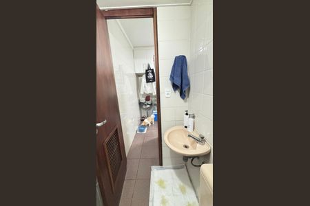 Apartamento à venda com 107m², 3 quartos e 2 vagas Apartamento à venda com 107m², 3 quartos e 2 vagasBanheiro de Serviço