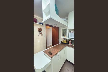 Apartamento à venda com 107m², 3 quartos e 2 vagas Apartamento à venda com 107m², 3 quartos e 2 vagasCozinha