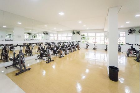 Apartamento à venda com 91m², 2 quartos e 2 vagas Apartamento à venda com 91m², 2 quartos e 2 vagasÁrea comum - Academia