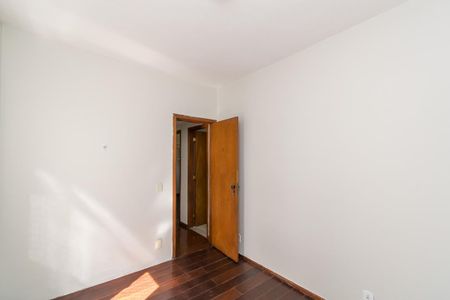 Apartamento à venda com 116m², 3 quartos e 1 vagaQuarto 2