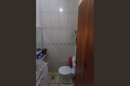 Casa à venda com 172m², 3 quartos e 2 vagasLavabo 