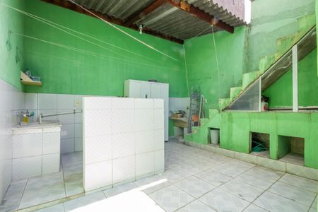 Casa à venda com 125m², 2 quartos e 2 vagas Casa à venda com 125m², 2 quartos e 2 vagasQuintal