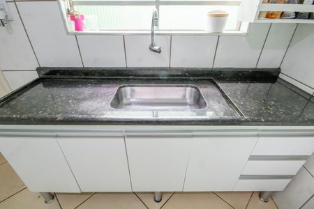 Casa à venda com 125m², 2 quartos e 2 vagas Casa à venda com 125m², 2 quartos e 2 vagasCozinha