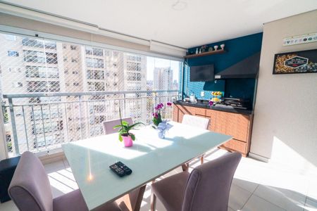 Apartamento à venda com 80m², 2 quartos e 1 vaga Apartamento à venda com 80m², 2 quartos e 1 vagaSacada