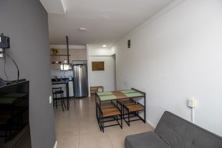 Apartamento para alugar com 40m², 2 quartos e 1 vaga Apartamento para alugar com 40m², 2 quartos e 1 vagaSala