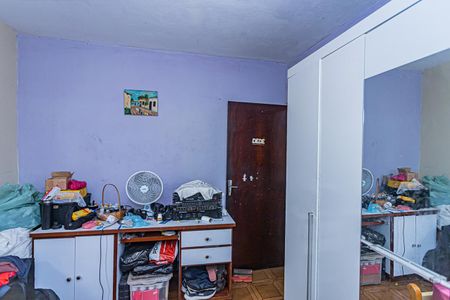 Casa à venda com 240m², 4 quartos e 3 vagas Casa à venda com 240m², 4 quartos e 3 vagasQuarto 2