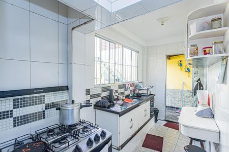 Casa à venda com 240m², 4 quartos e 3 vagas Casa à venda com 240m², 4 quartos e 3 vagasCozinha