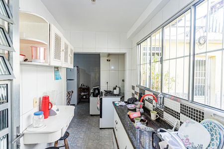 Casa à venda com 240m², 4 quartos e 3 vagas Casa à venda com 240m², 4 quartos e 3 vagasCozinha