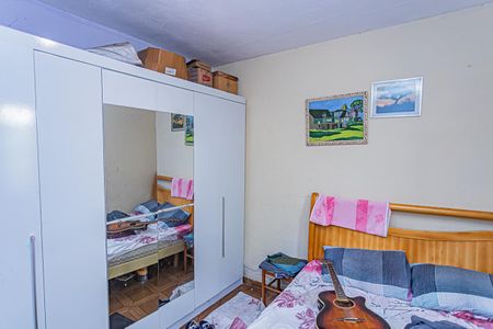 Casa à venda com 240m², 4 quartos e 3 vagas Casa à venda com 240m², 4 quartos e 3 vagasQuarto 2