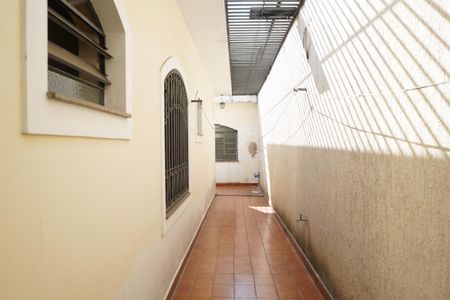 Casa à venda com 280m², 5 quartos e 3 vagasCorredor