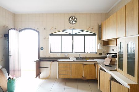 Casa à venda com 280m², 5 quartos e 3 vagasCozinha