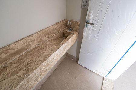 Apartamento à venda com 84m², 3 quartos e 2 vagasLavabo