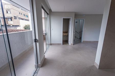 Apartamento à venda com 84m², 3 quartos e 2 vagasCozinha