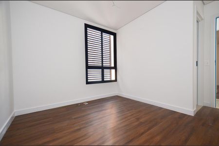 Apartamento à venda com 76m², 2 quartos e 2 vagasSuíte 1