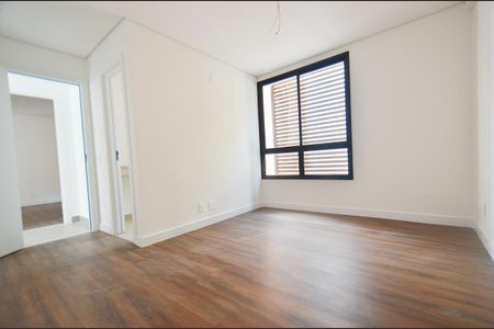 Apartamento à venda com 76m², 2 quartos e 2 vagasSuíte 2
