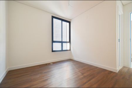 Apartamento à venda com 76m², 2 quartos e 2 vagasSuíte 1