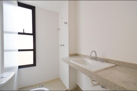 Apartamento à venda com 76m², 2 quartos e 2 vagasBanheiro Suíte 2