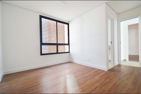 Apartamento à venda com 75m², 2 quartos e 2 vagasSuíte 2