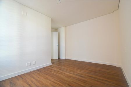 Apartamento à venda com 75m², 2 quartos e 2 vagasSuíte 2