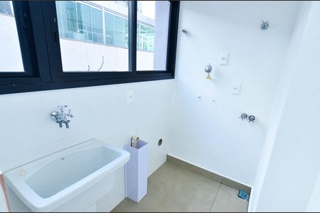 Apartamento à venda com 131m², 2 quartos e 3 vagasLavanderia