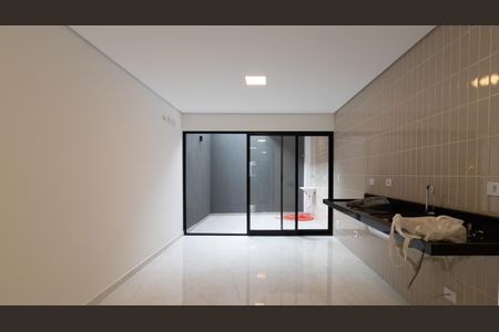 Casa à venda com 137m², 3 quartos e 2 vagas Casa à venda com 137m², 3 quartos e 2 vagasCozinha