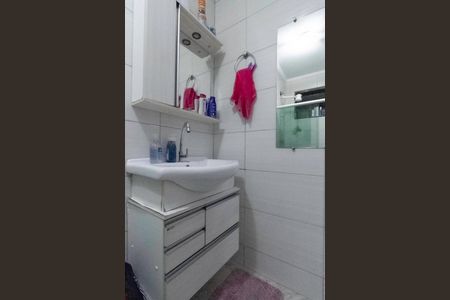 Casa à venda com 150m², 3 quartos e 2 vagasBanheiro da suíte 