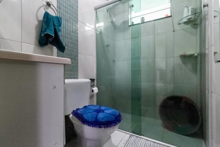 Casa à venda com 150m², 3 quartos e 2 vagasBanheiro social 