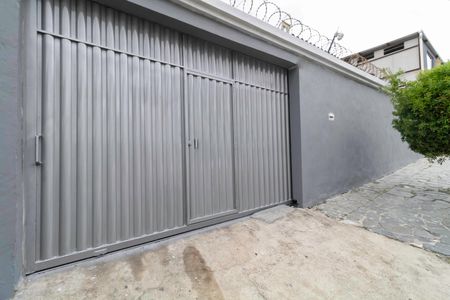 Casa à venda com 150m², 3 quartos e 2 vagasFachada