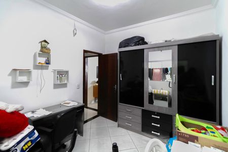 Casa à venda com 150m², 3 quartos e 2 vagasQuarto 2