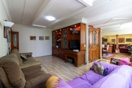 Apartamento à venda com 200m², 4 quartos e 2 vagas Apartamento à venda com 200m², 4 quartos e 2 vagasSala de TV