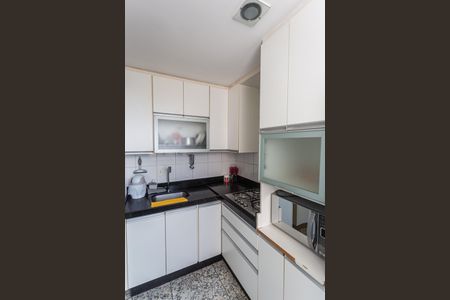 Apartamento à venda com 140m², 3 quartos e 3 vagas Apartamento à venda com 140m², 3 quartos e 3 vagasCozinha/Área de Apoio