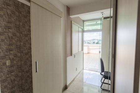 Apartamento à venda com 140m², 3 quartos e 3 vagas Apartamento à venda com 140m², 3 quartos e 3 vagasEscritório na Cobertura