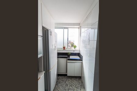 Apartamento à venda com 140m², 3 quartos e 3 vagas Apartamento à venda com 140m², 3 quartos e 3 vagasCozinha/Área de Apoio