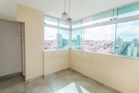 Apartamento à venda com 140m², 3 quartos e 3 vagas Apartamento à venda com 140m², 3 quartos e 3 vagasSala 2 na Cobertura