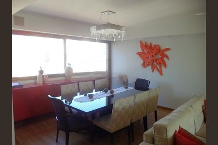 Apartamento à venda com 240m², 4 quartos e 5 vagas
