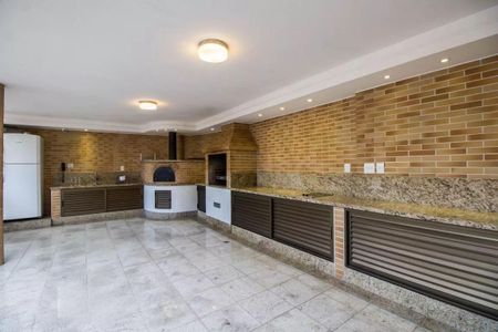 Apartamento à venda com 240m², 4 quartos e 5 vagas