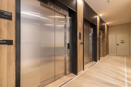 Apartamento à venda com 26m², 1 quarto e sem vagaÁrea comum - Hall elevadores