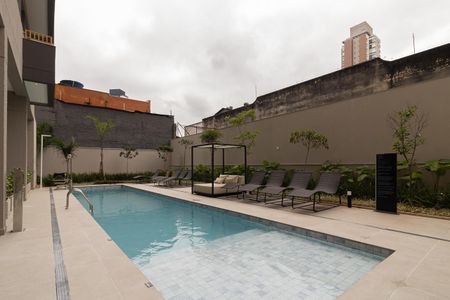 Apartamento à venda com 26m², 1 quarto e sem vagaÁrea comum - Piscina