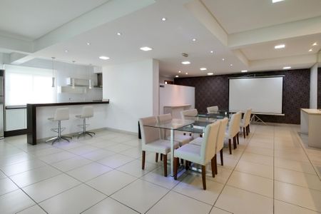 Apartamento para alugar com 119m², 2 quartos e 1 vaga Apartamento para alugar com 119m², 2 quartos e 1 vagaÁrea comum - Salão de festas