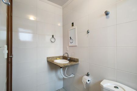 Apartamento para alugar com 119m², 2 quartos e 1 vaga Apartamento para alugar com 119m², 2 quartos e 1 vagaBanheiro da Suíte