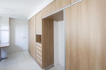 Apartamento para alugar com 179m², 3 quartos e 3 vagas Apartamento para alugar com 179m², 3 quartos e 3 vagasCozinha