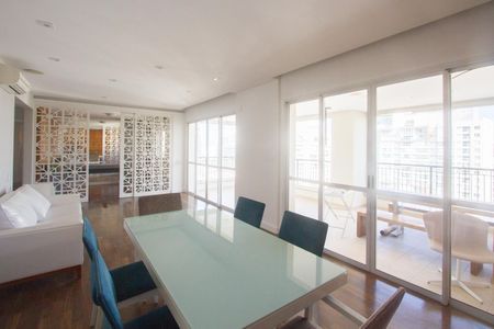 Apartamento para alugar com 179m², 3 quartos e 3 vagas Apartamento para alugar com 179m², 3 quartos e 3 vagasSala