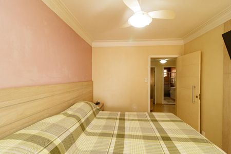 Casa à venda com 200m², 3 quartos e 2 vagas Casa à venda com 200m², 3 quartos e 2 vagasQuarto 1