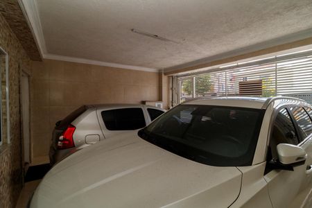 Casa à venda com 200m², 3 quartos e 2 vagas Casa à venda com 200m², 3 quartos e 2 vagasGaragem