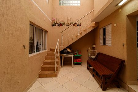 Casa à venda com 200m², 3 quartos e 2 vagas Casa à venda com 200m², 3 quartos e 2 vagasQuintal