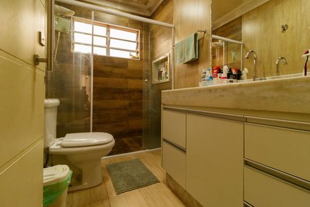 Casa à venda com 200m², 3 quartos e 2 vagas Casa à venda com 200m², 3 quartos e 2 vagasBanheiro