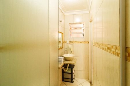 Casa à venda com 200m², 3 quartos e 2 vagas Casa à venda com 200m², 3 quartos e 2 vagasBanheiro 2